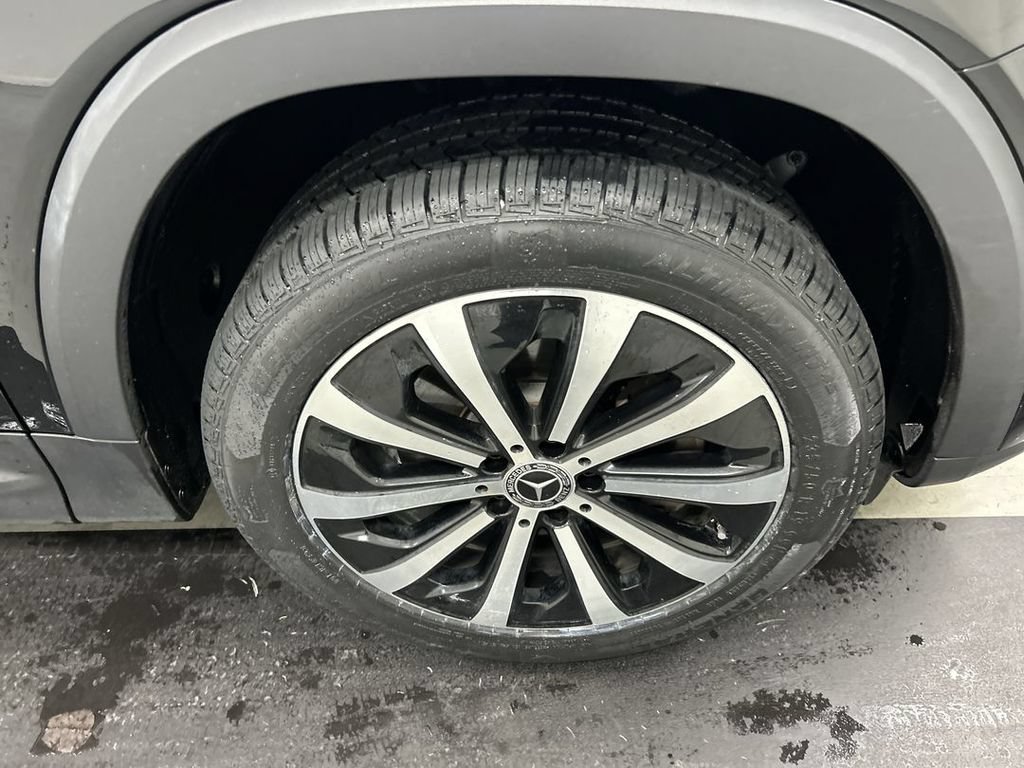 Used 2022 Mercedes-Benz GLB 250 4MATIC image 8