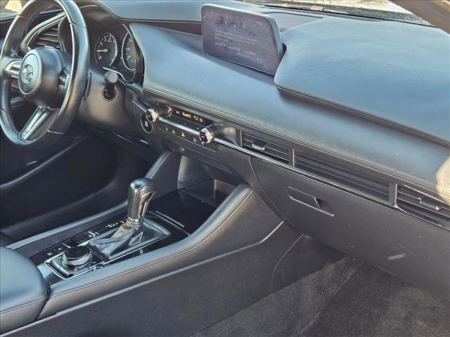 Used 2019 MAZDA MAZDA3 Hatchback w/ Premium Package image 21