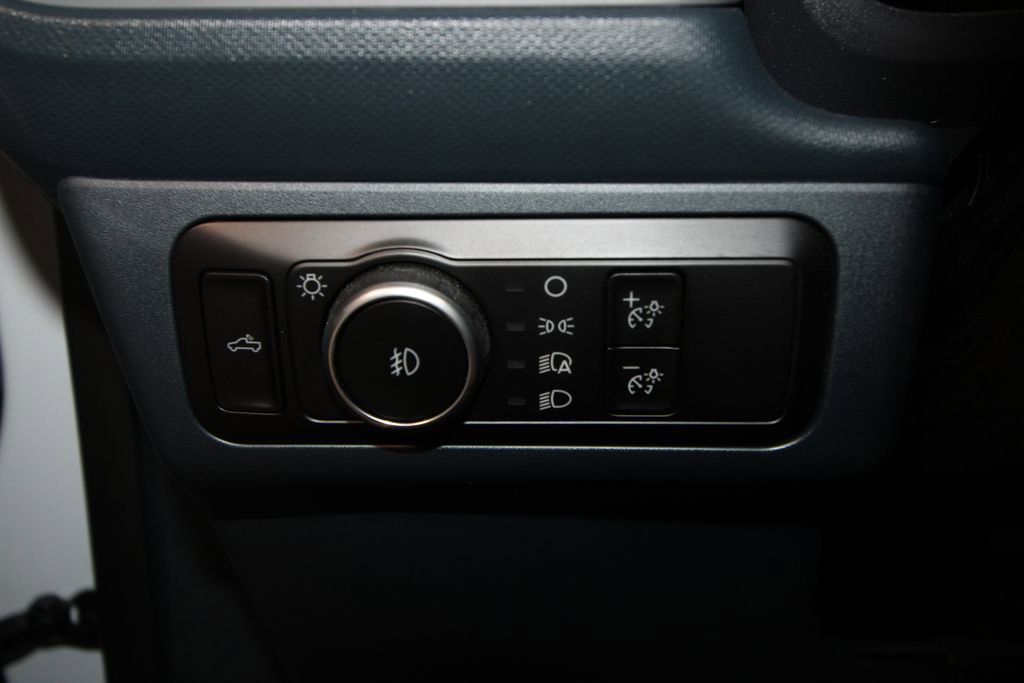Used 2025 Ford Maverick Lobo AWD/4WD image 9