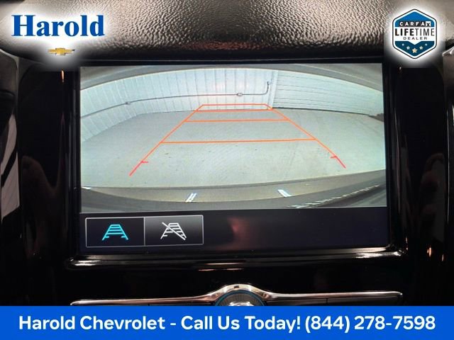 Used 2018 Chevrolet Cruze Premier FWD image 17