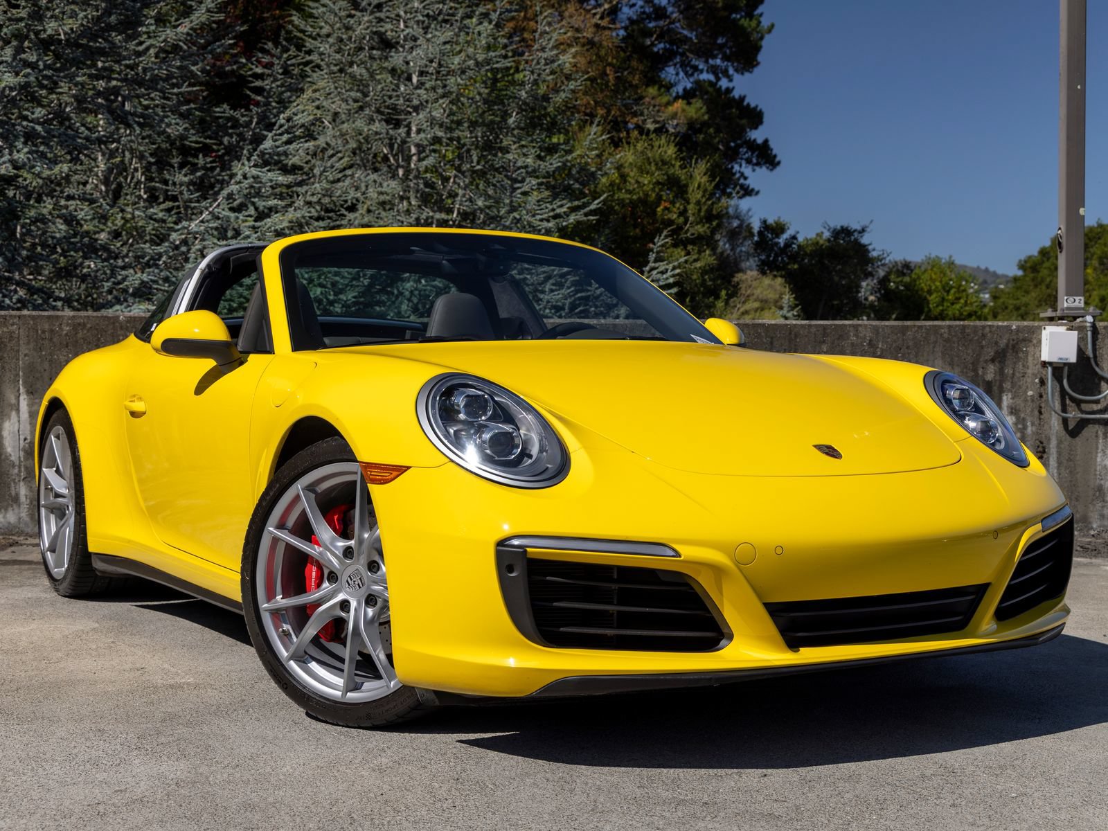 Certified 2019 Porsche 911 Targa 4S AWD/4WD image 9