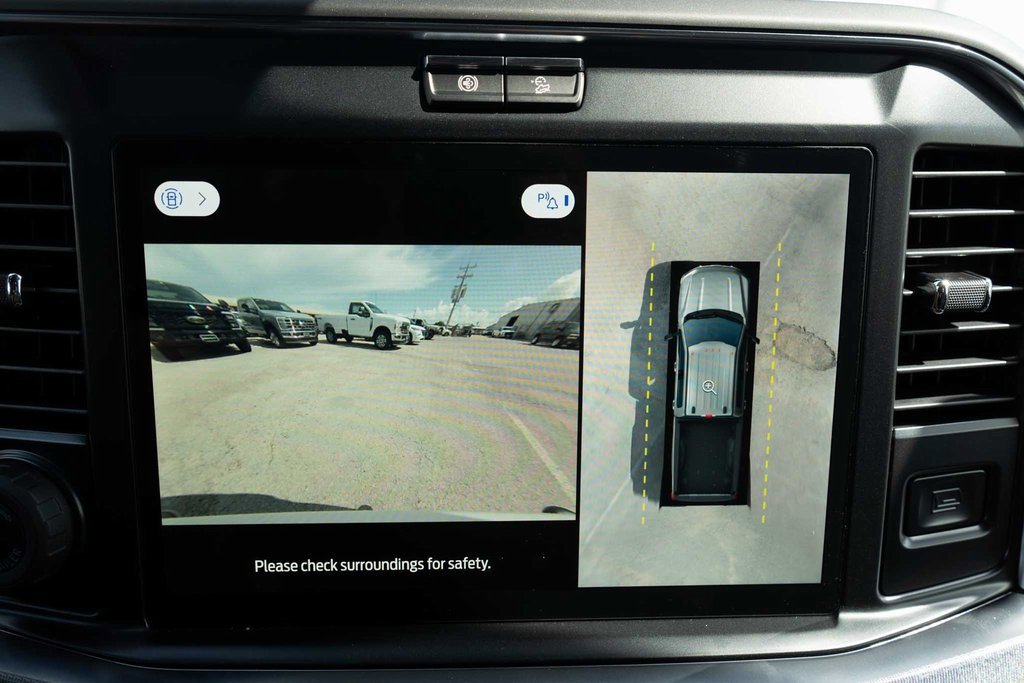 Used 2025 Ford F350 Platinum image 26