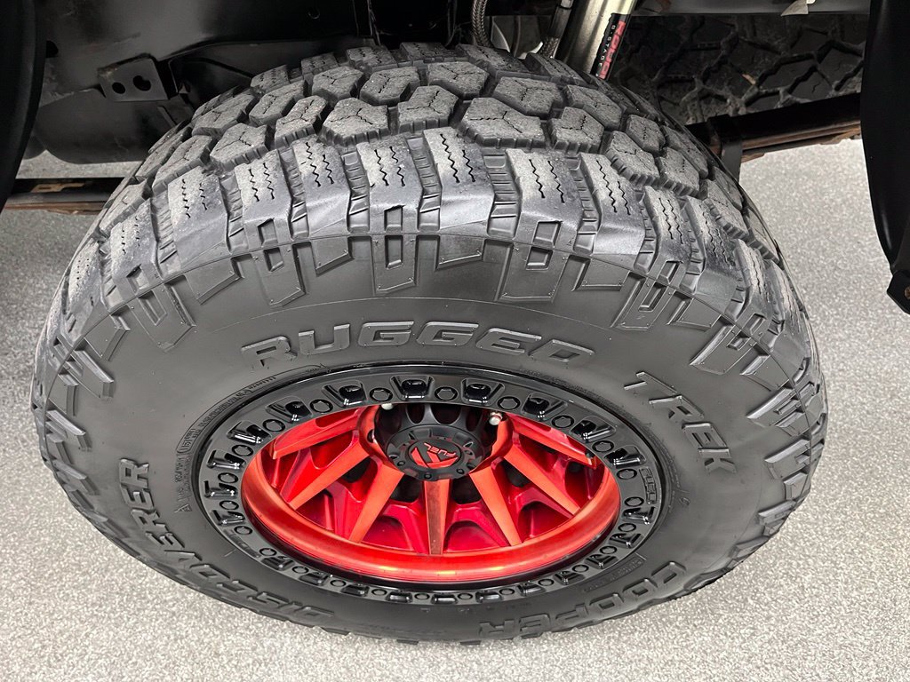 Used 2017 Toyota Tacoma TRD Sport w/ Tow Package (A/T) AWD/4WD image 16