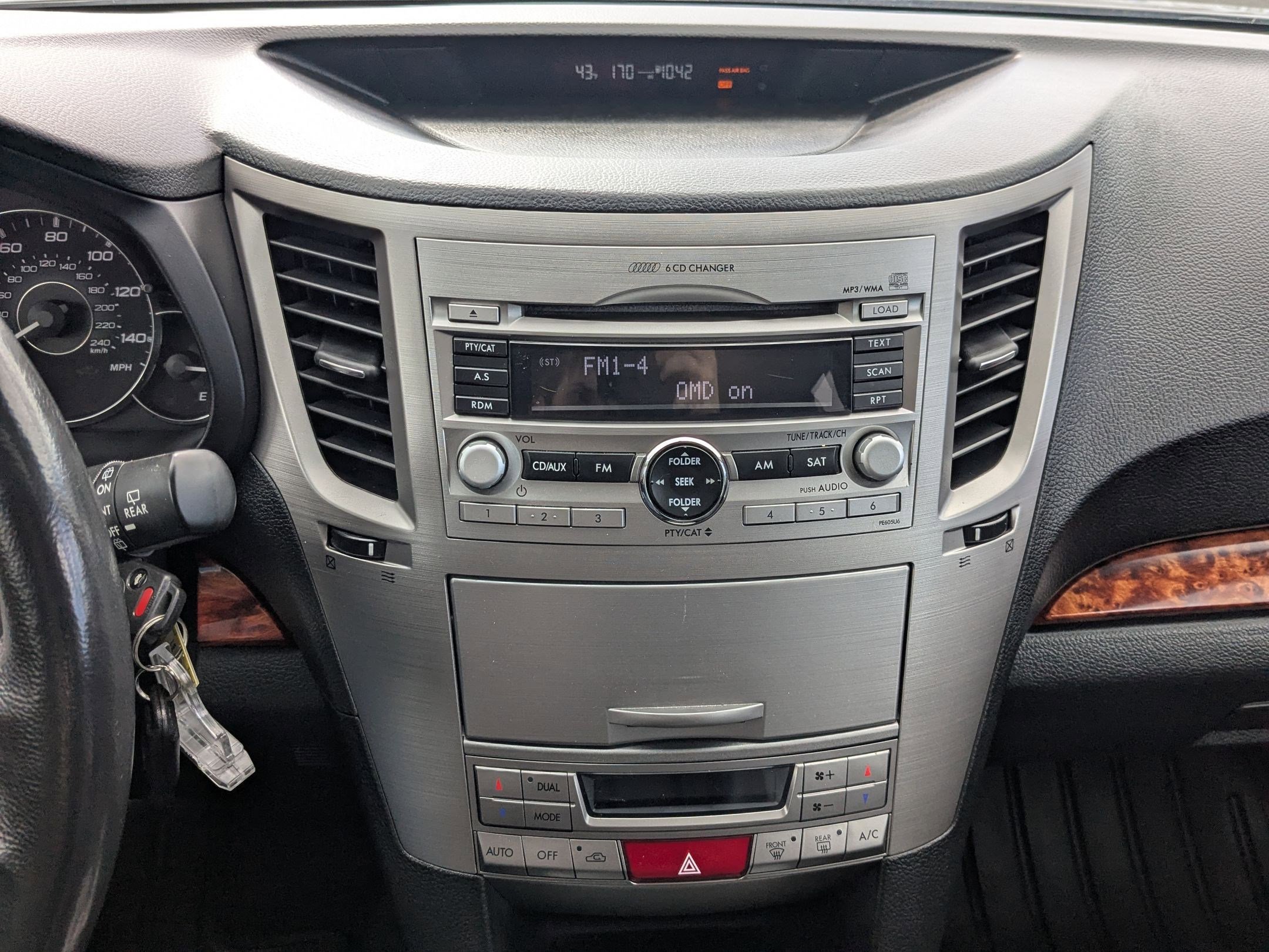 Used 2011 Subaru Outback 2.5i Limited w/ PWR Moonroof Pkg image 25