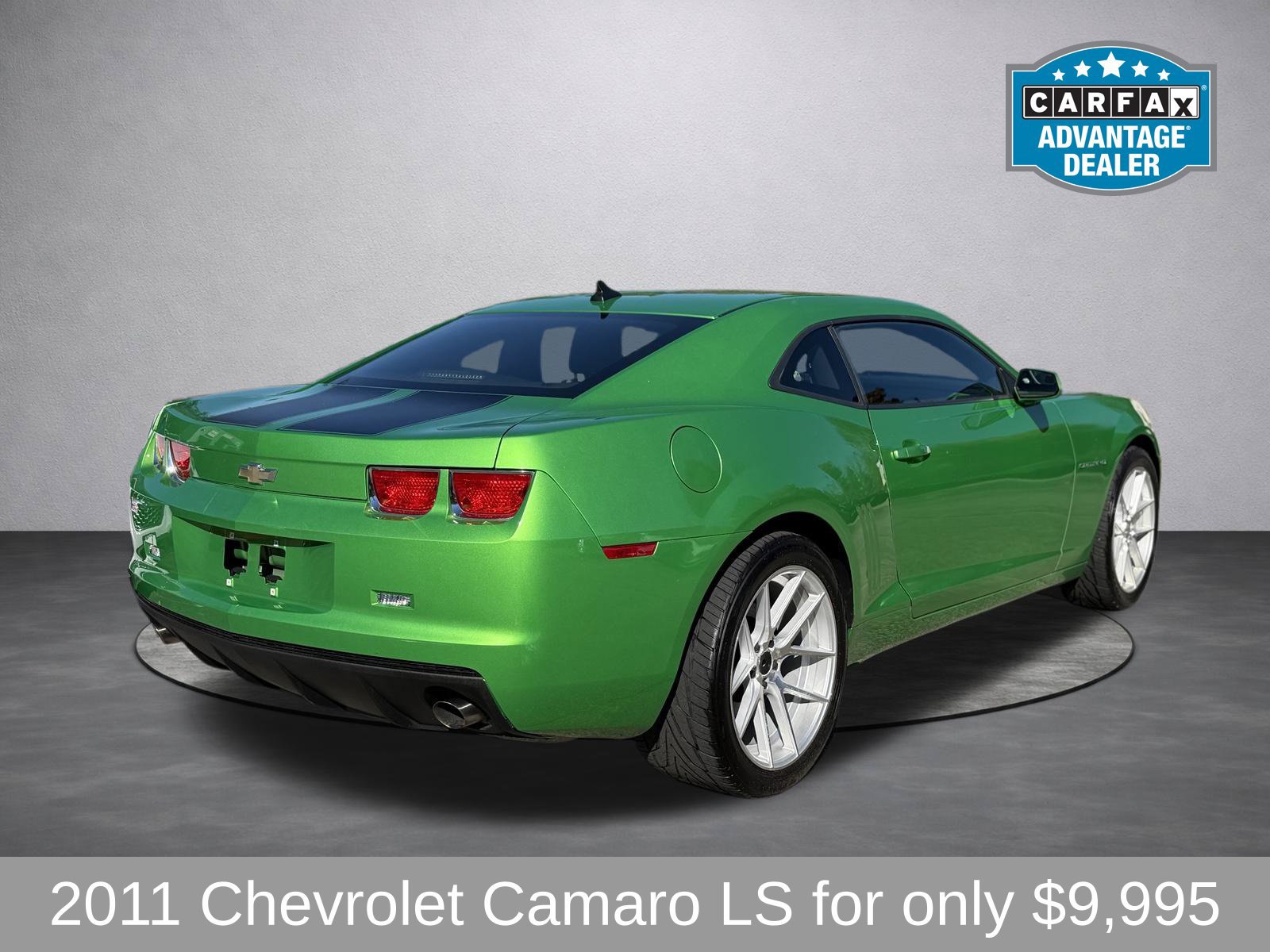 Used 2011 Chevrolet Camaro LS RWD image 3