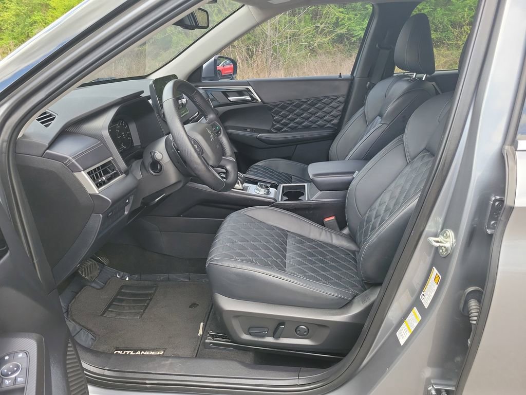 Used 2024 Mitsubishi Outlander SEL image 27