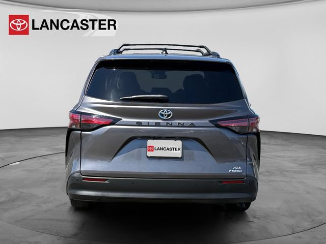 Certified 2022 Toyota Sienna XLE w/ XLE Plus Package FWD image 6
