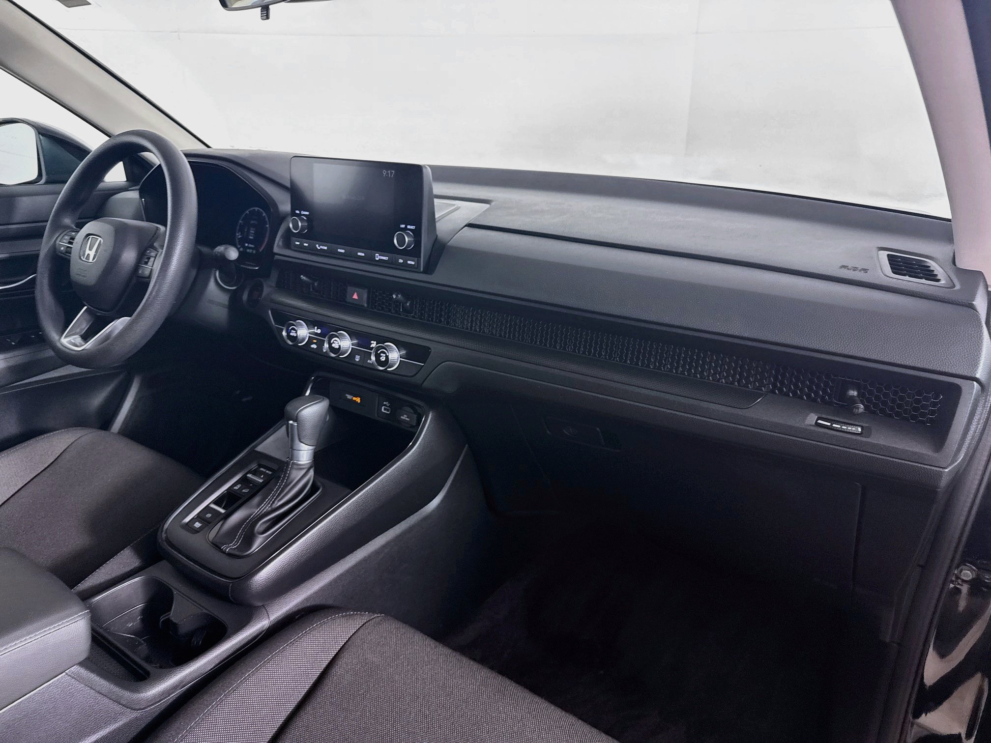 Used 2025 Honda CR-V LX image 34