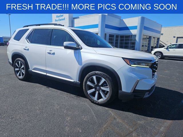 Certified 2024 Honda Pilot Touring image 7