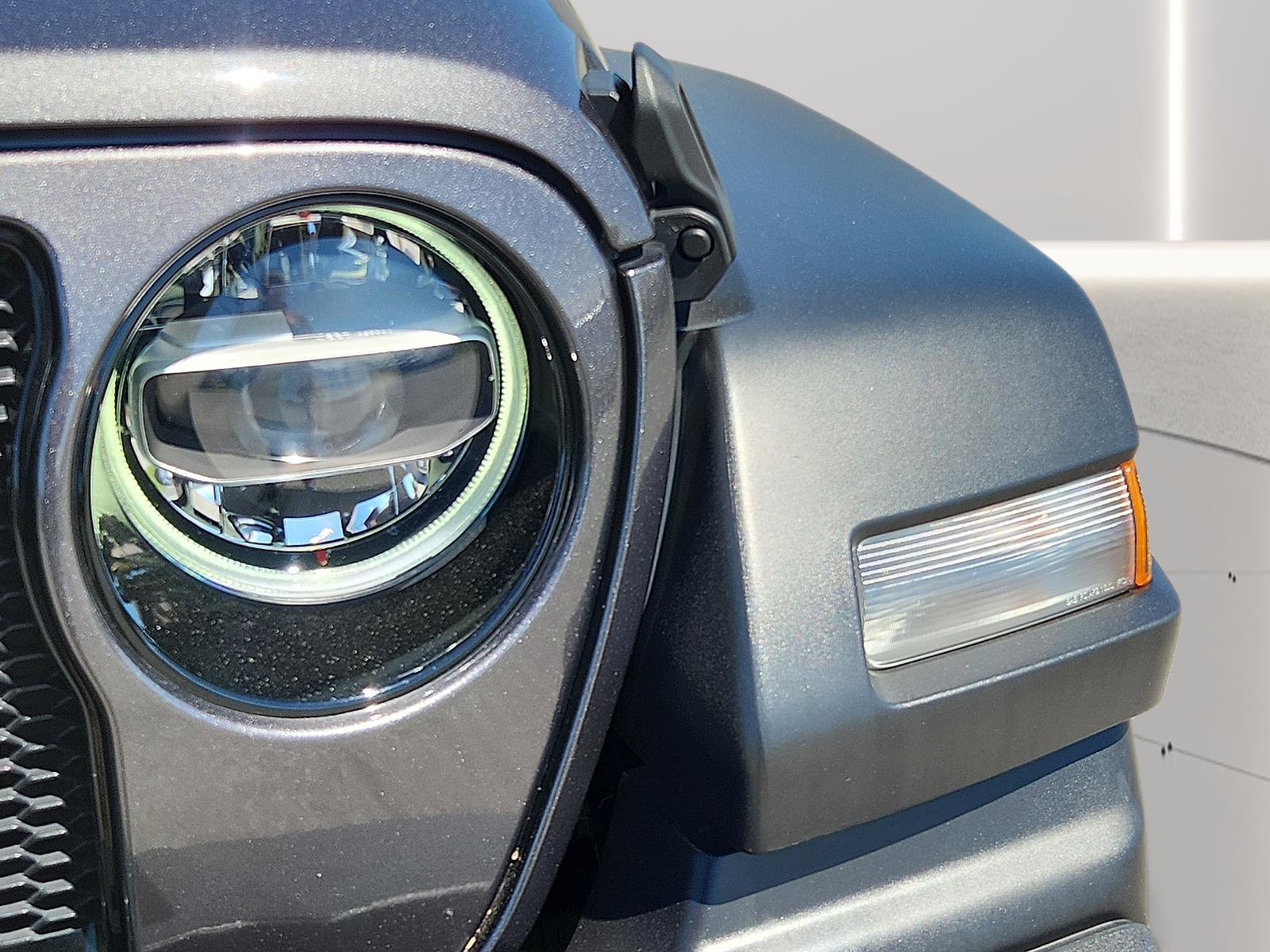 Used 2021 Jeep Wrangler Unlimited Sport image 26