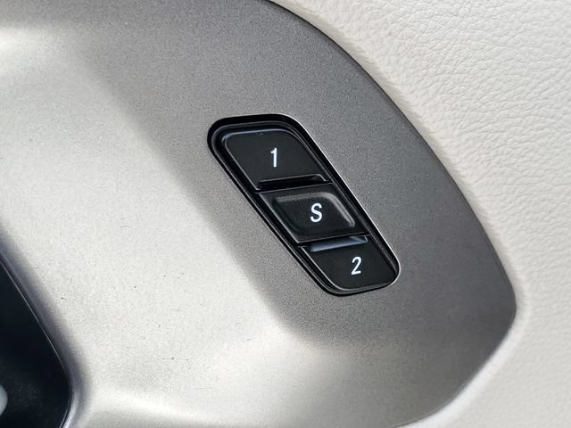 Used 2024 Chrysler Pacifica Touring-L FWD image 28