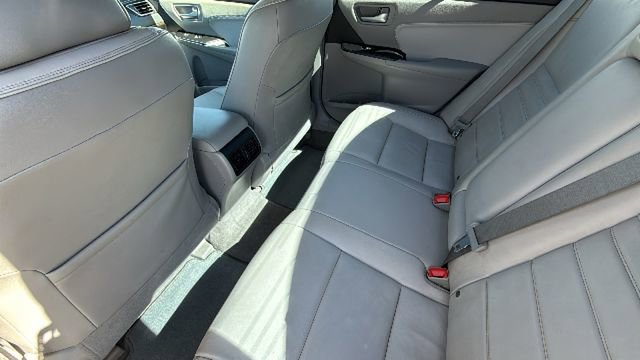 Used 2016 Toyota Camry XLE w/ Moonroof Package FWD image 24