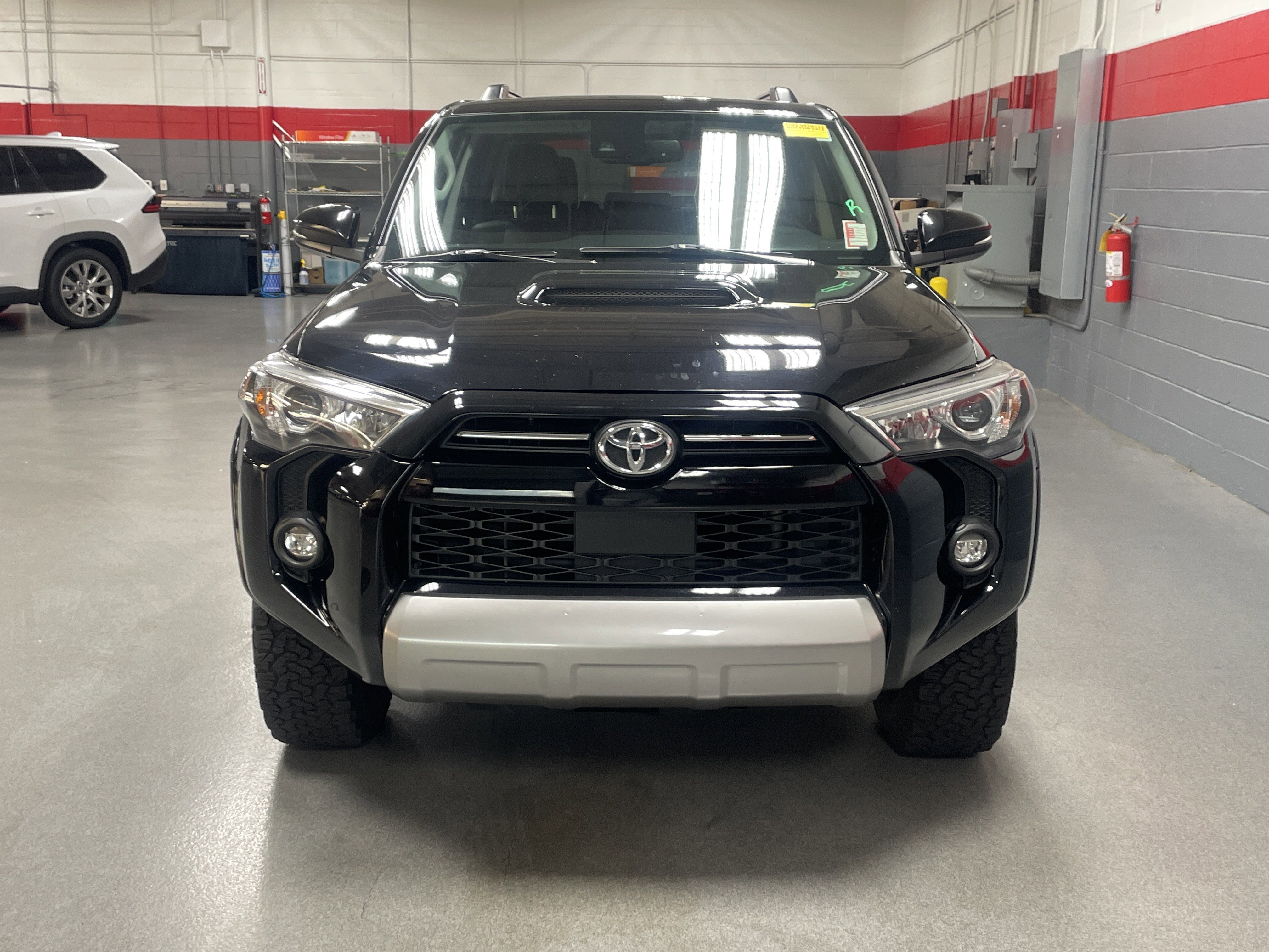 Used 2021 Toyota 4Runner TRD Off-Road Premium w/ Moonroof Package AWD/4WD image 3