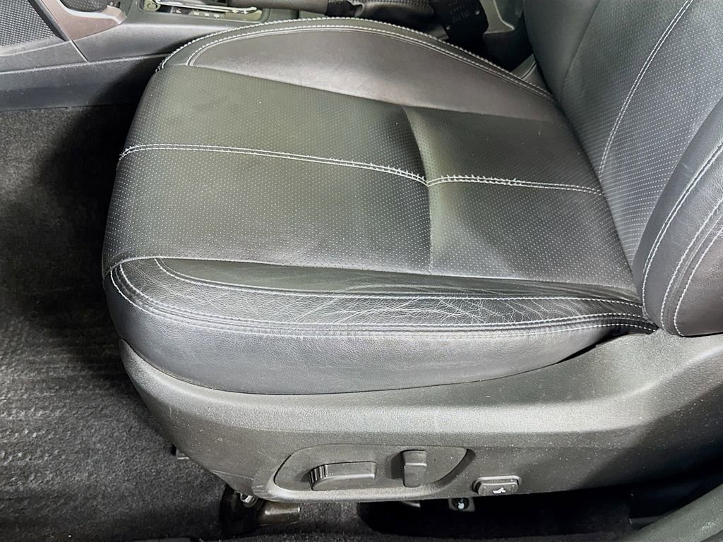 Used 2017 Subaru Forester 2.5i Touring AWD/4WD image 23