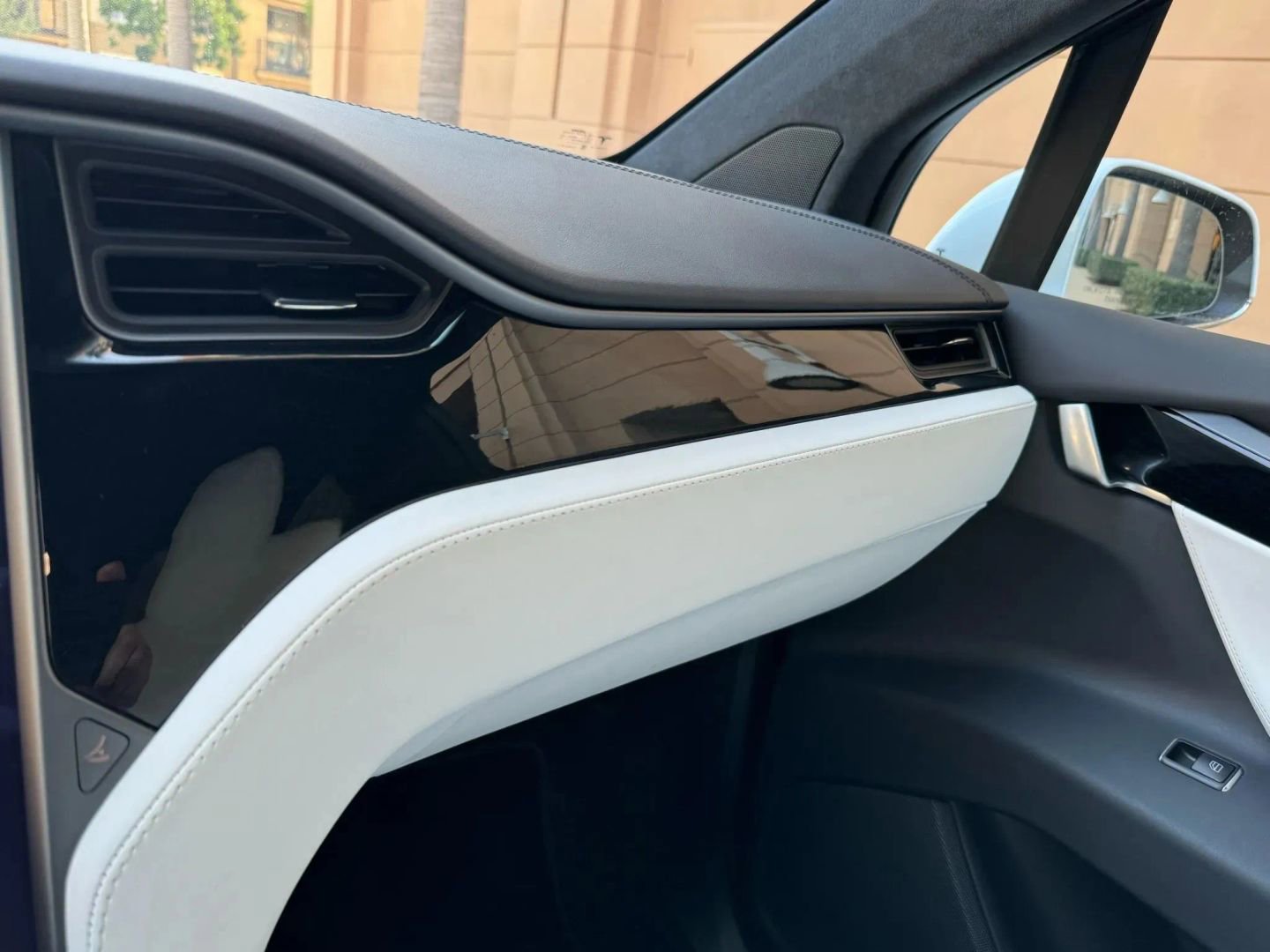 Used 2020 Tesla Model X Long Range AWD/4WD image 28