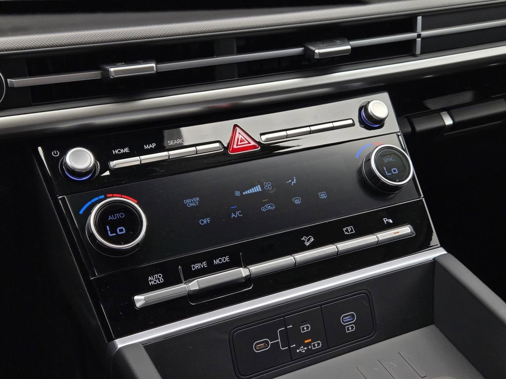 New 2026 Hyundai Santa Fe SE FWD image 15