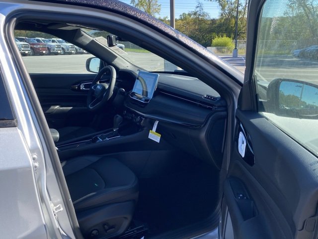 New 2025 Jeep Compass Limited w/ Driver Assist Group I image 29