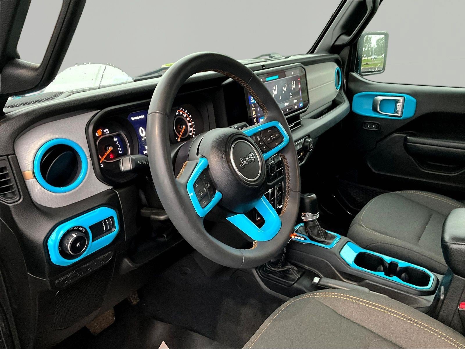 Used 2024 Jeep Wrangler Unlimited Sport AWD/4WD image 17