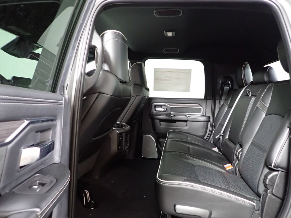 New 2026 RAM 2500 Laramie AWD/4WD image 37