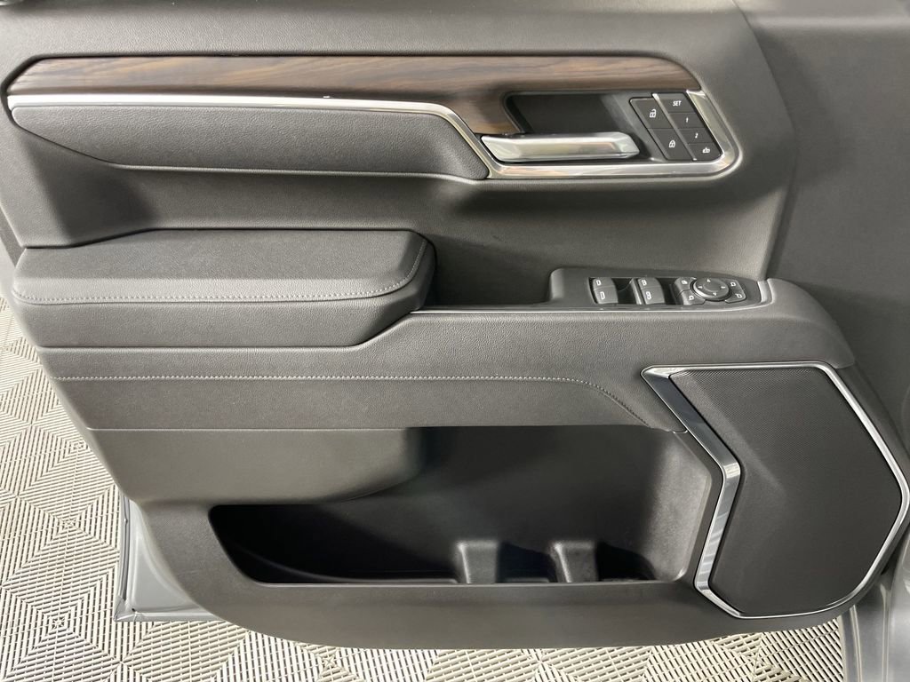 Used 2025 GMC Sierra 1500 SLT image 21