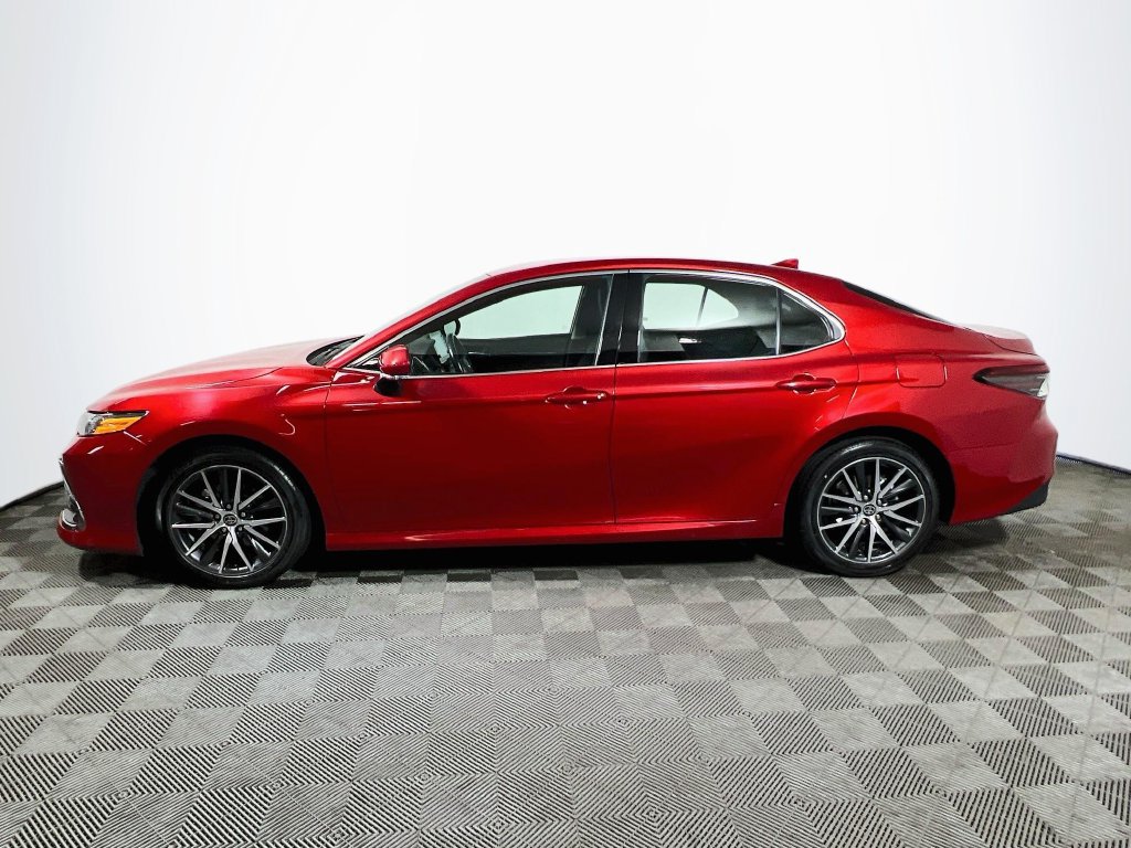 Certified 2024 Toyota Camry XLE w/ Cold Weather Package AWD/4WD image 4