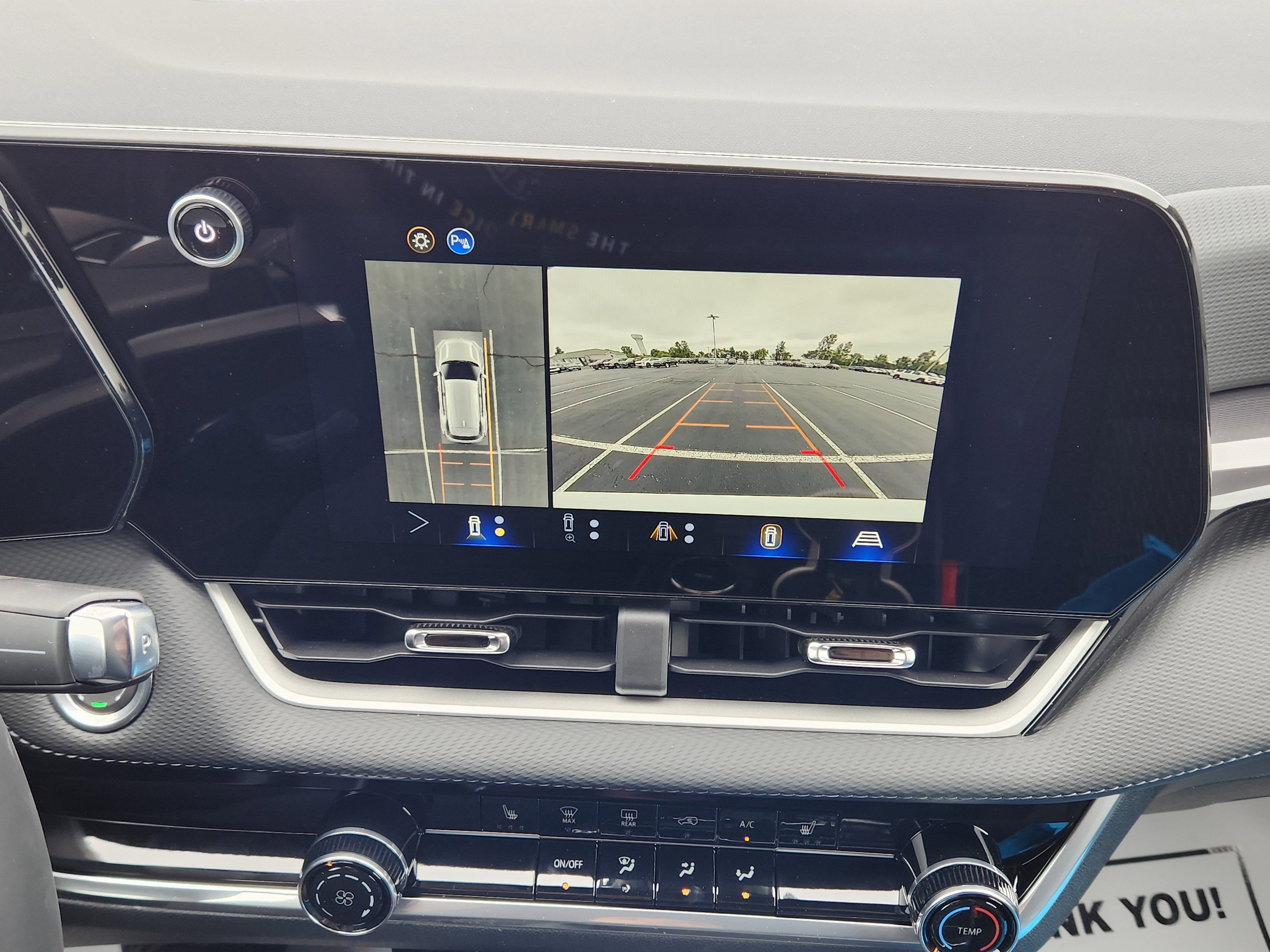New 2026 Chevrolet Equinox LT w/ Safety and Technology Package FWD image 13