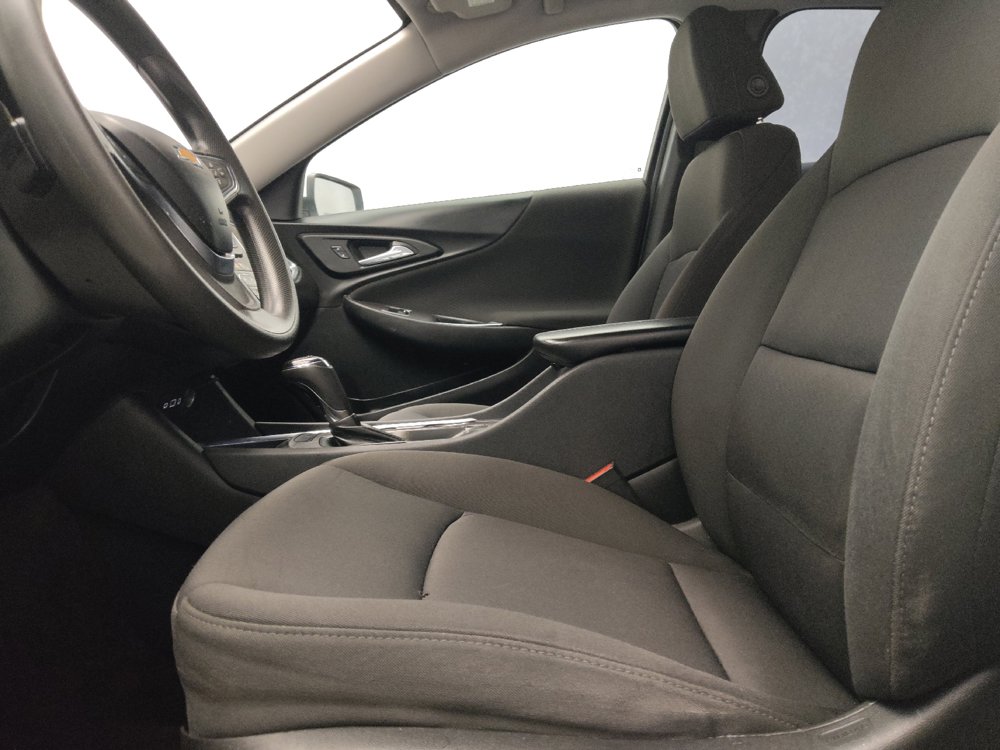 Used 2020 Chevrolet Malibu LT FWD image 17