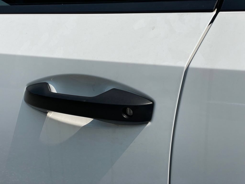 Certified 2025 Nissan Kicks S AWD/4WD image 26