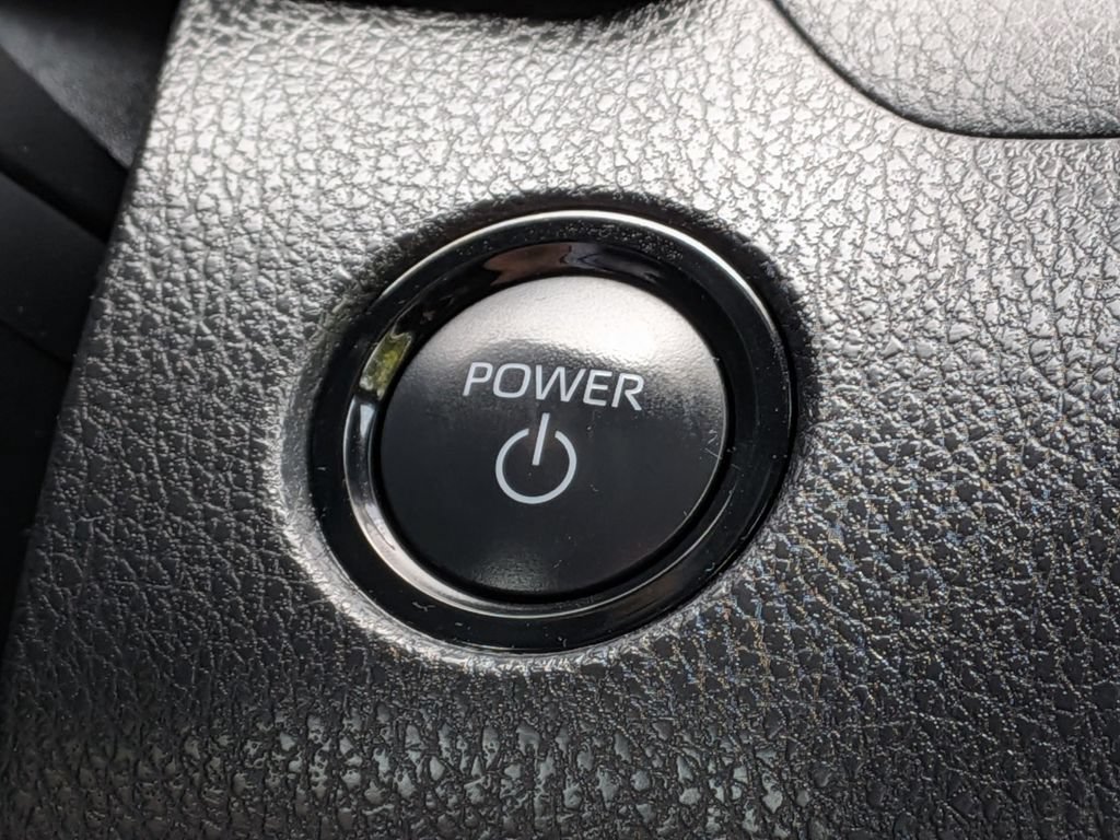 Used 2025 Toyota Camry SE FWD image 20