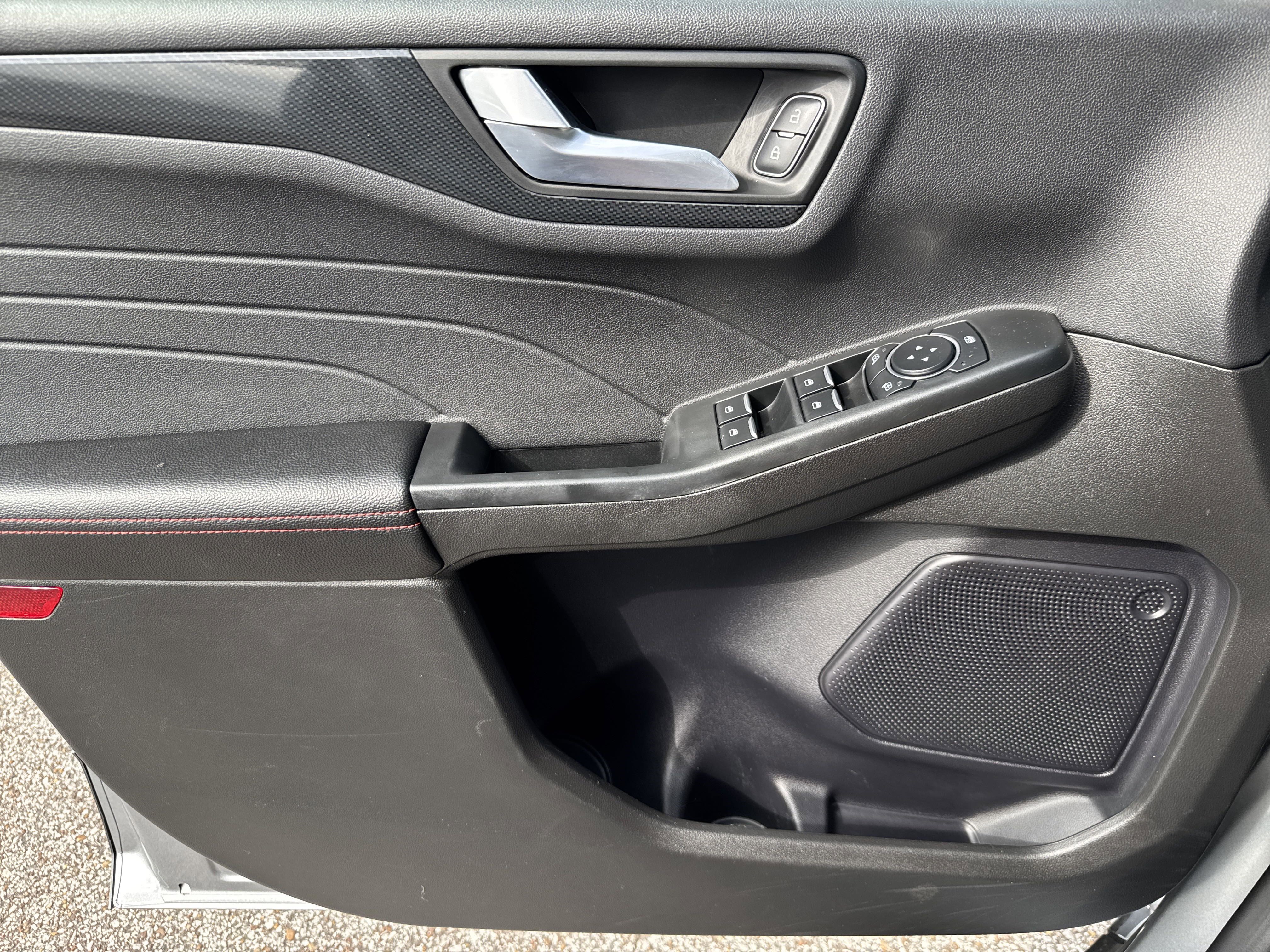 Certified 2024 Ford Escape ST-Line w/ Tech Pack #1 image 14