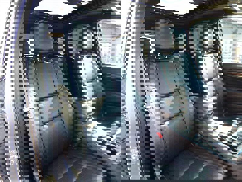 Used 2019 Jeep Grand Cherokee High Altitude image 18