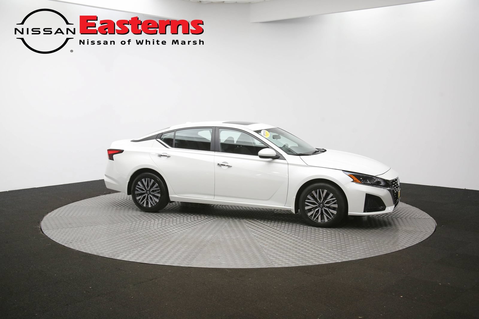 Used 2024 Nissan Altima 2.5 SV w/ SV Premium Package AWD/4WD image 46