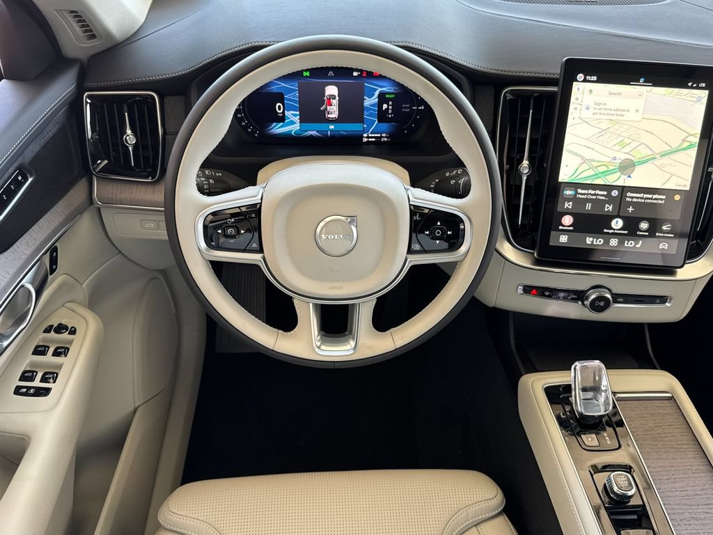 New 2026 Volvo XC90 T8 Ultra w/ Protection Package Premier AWD/4WD image 13
