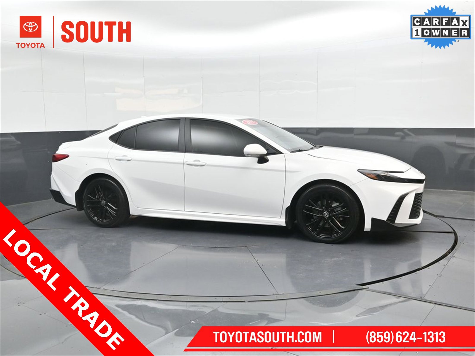 Used 2025 Toyota Camry SE w/ Convenience Package