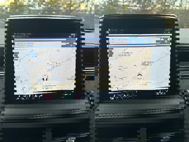 Used 2021 Chevrolet Tahoe Premier w/ Premium Package image 19