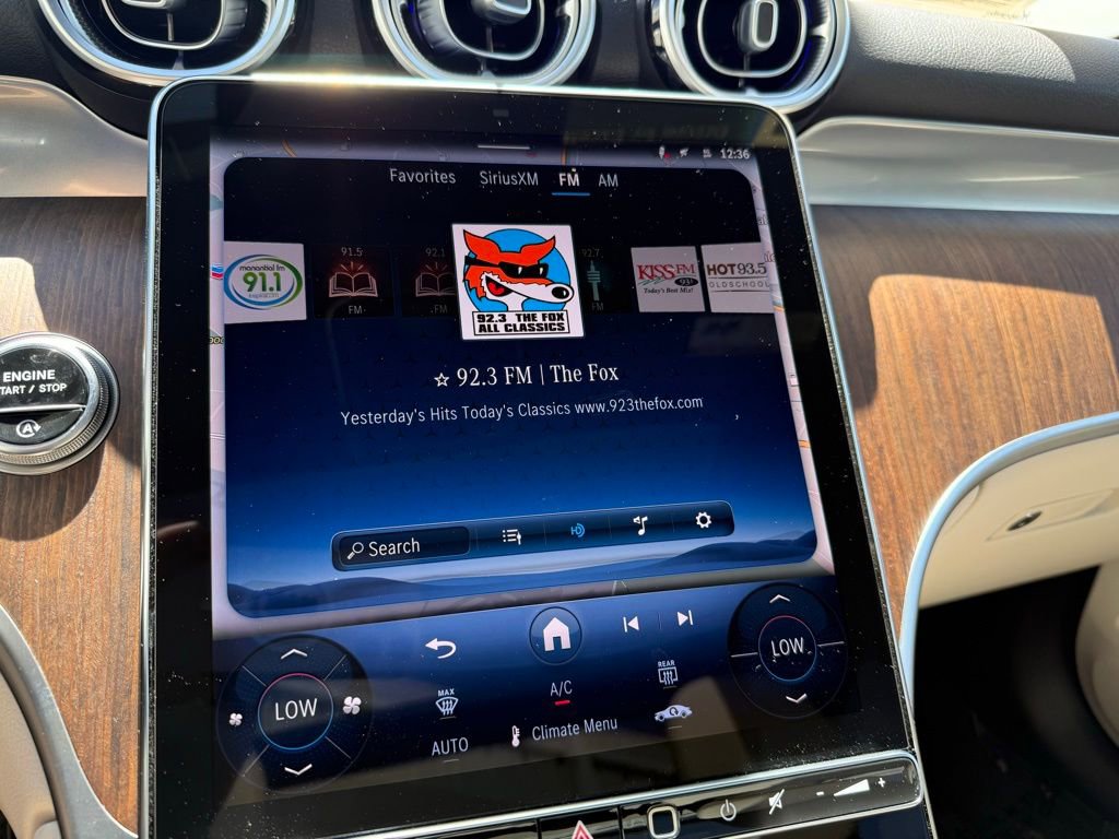 Used 2025 Mercedes-Benz GLC 300 image 21