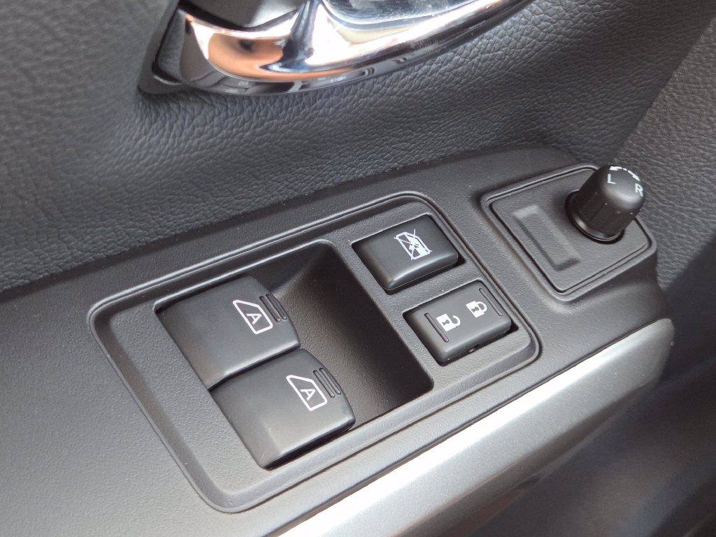 Certified 2024 Nissan Titan SV w/ SV Utility Package AWD/4WD image 9