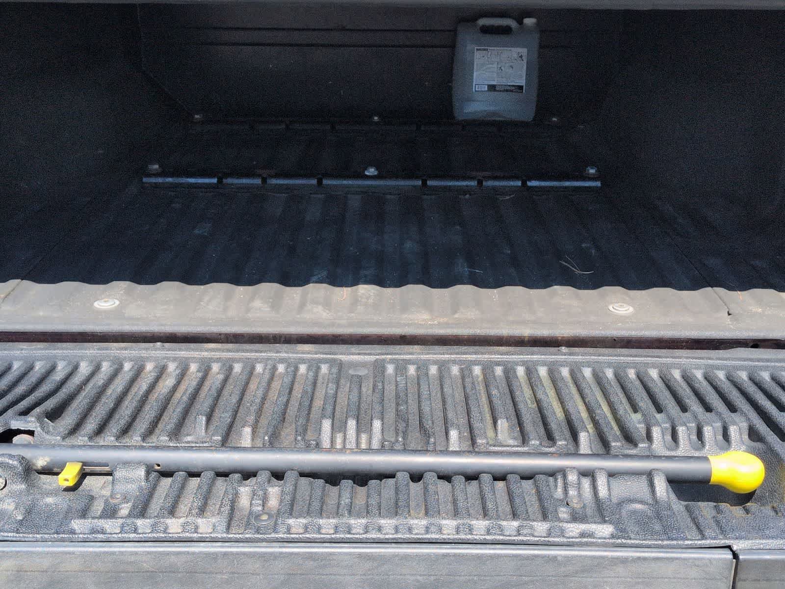Used 2016 Ford F350 Platinum w/ FX4 Off-Road Package AWD/4WD image 36