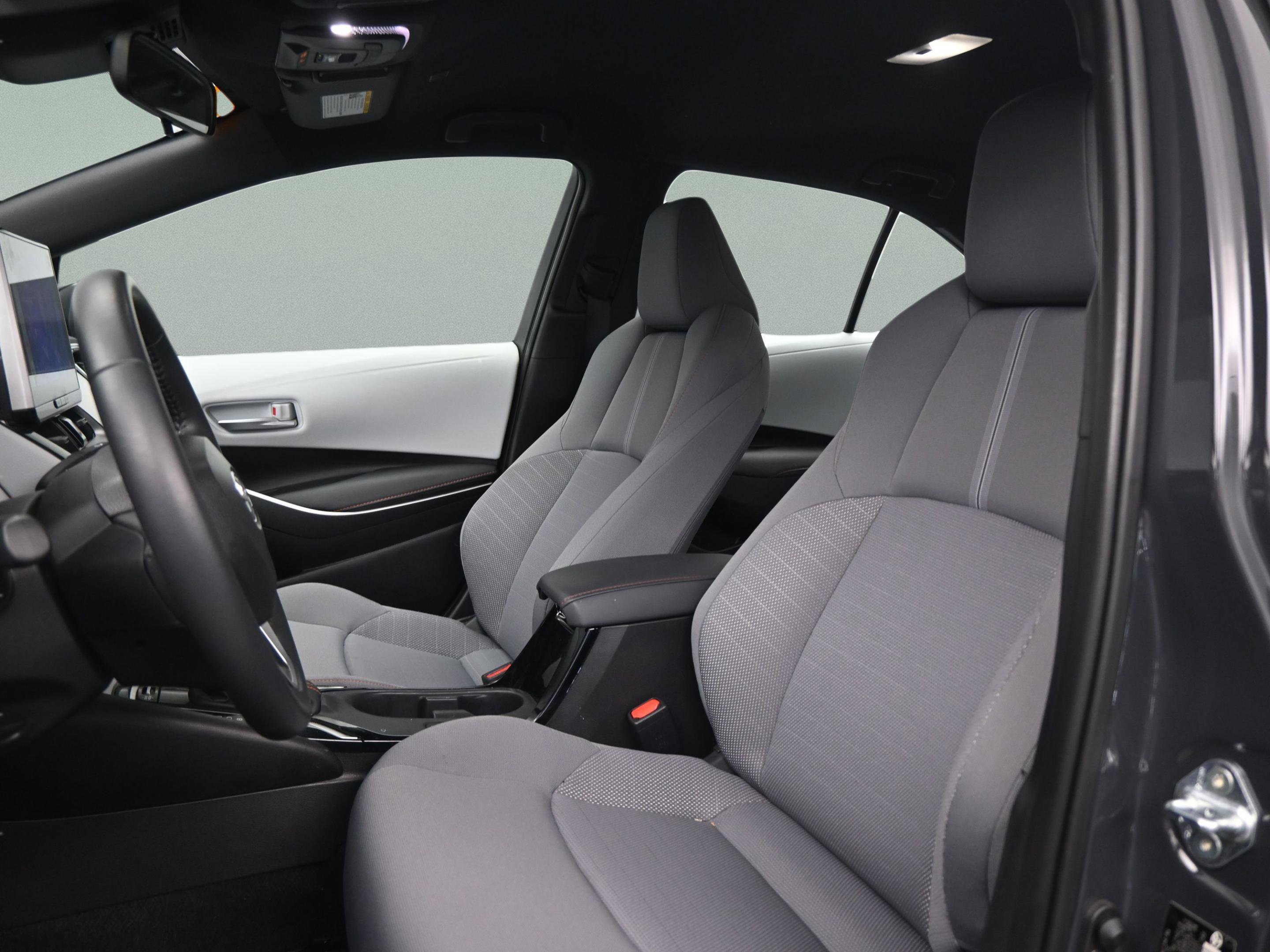 Used 2025 Toyota Corolla FX w/ Convenience Package image 33