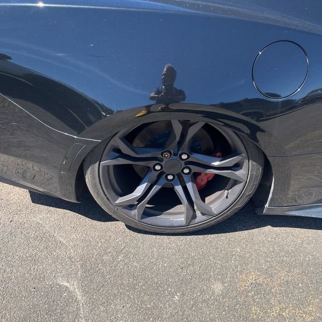 Used 2018 Chevrolet Camaro SS RWD image 11