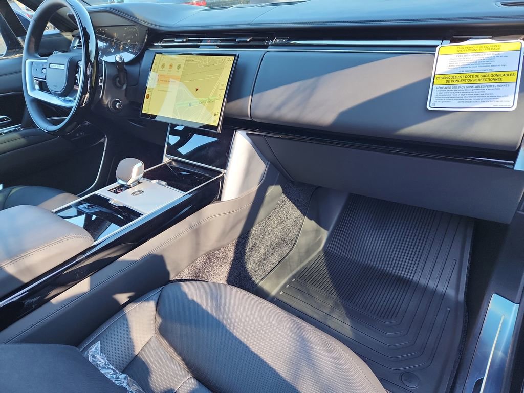 New 2026 Land Rover Range Rover SE image 28