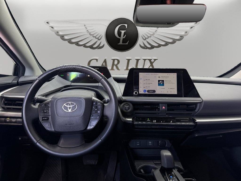 Used 2025 Toyota Prius LE FWD image 10