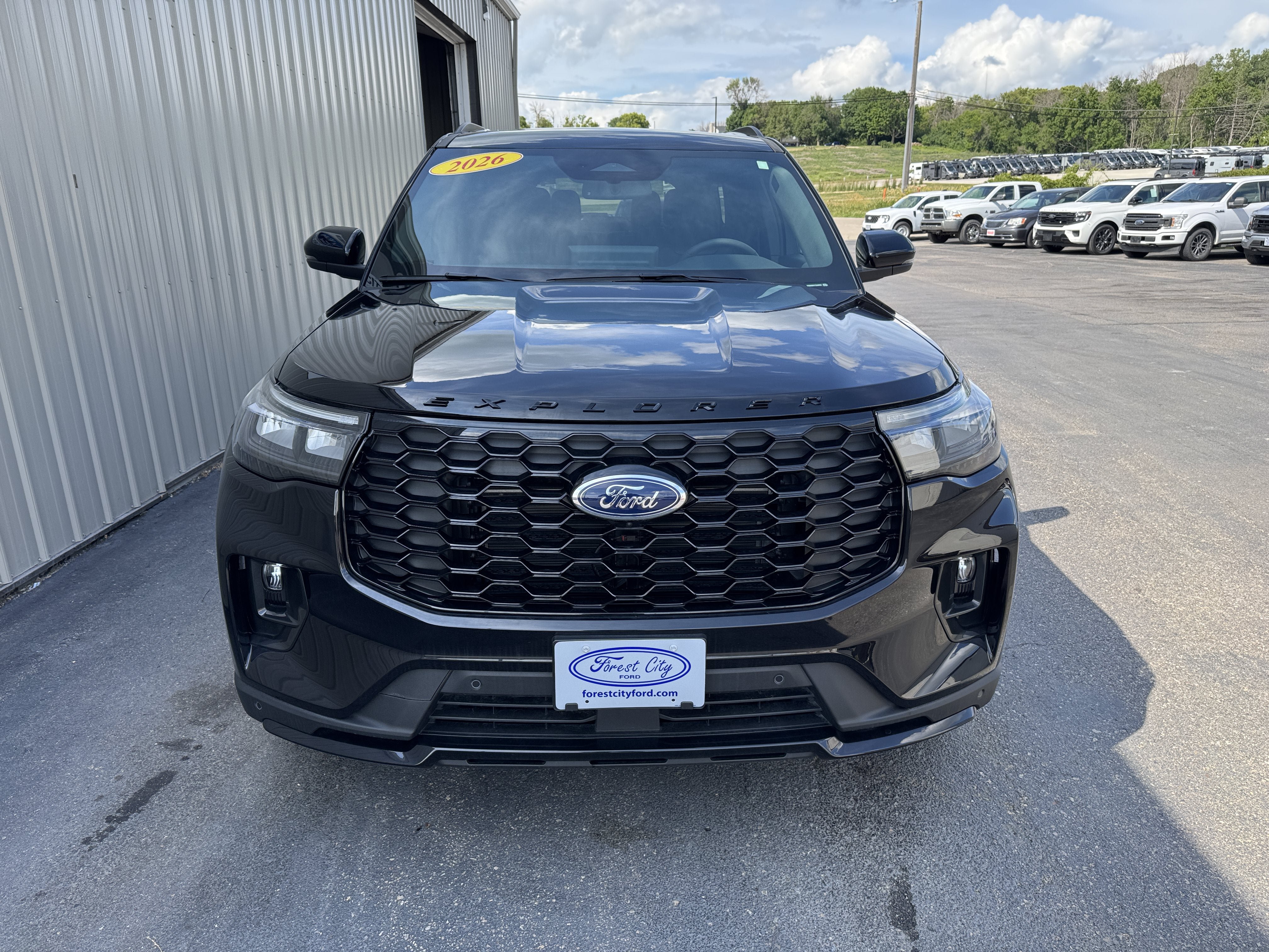 New 2026 Ford Explorer ST-Line w/ ST-Line Street Pack AWD/4WD image 3