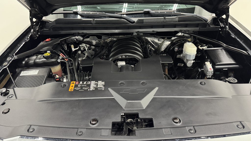 Used 2018 Chevrolet Silverado 1500 LT w/ All Star Edition AWD/4WD image 9
