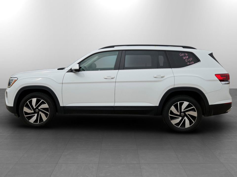 Used 2024 Volkswagen Atlas SE image 10