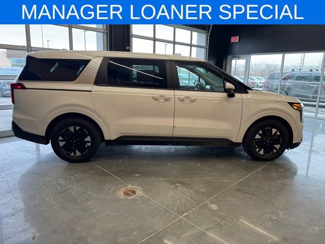 New 2025 Kia Carnival LXS image 6