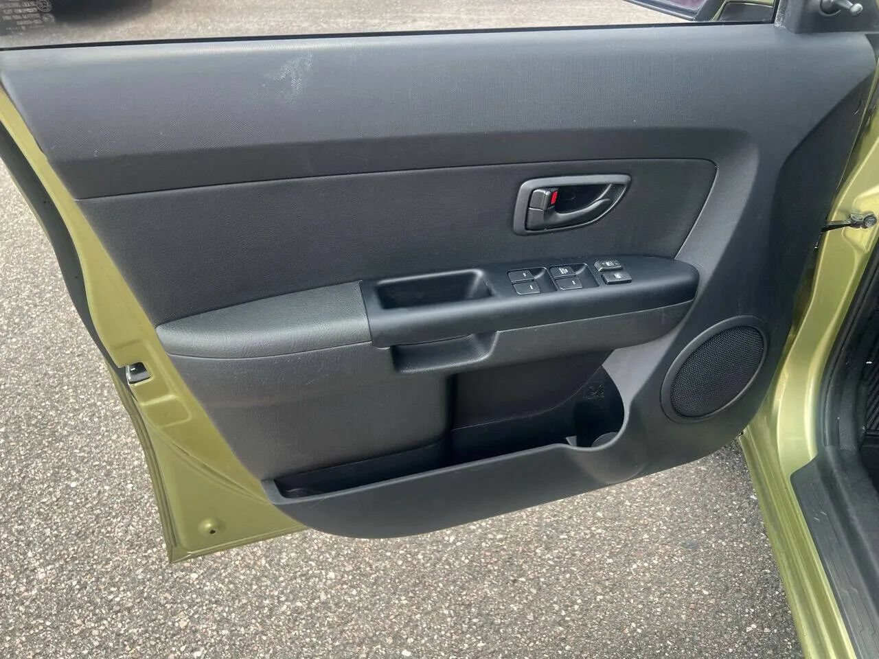 Used 2013 Kia Soul FWD image 4