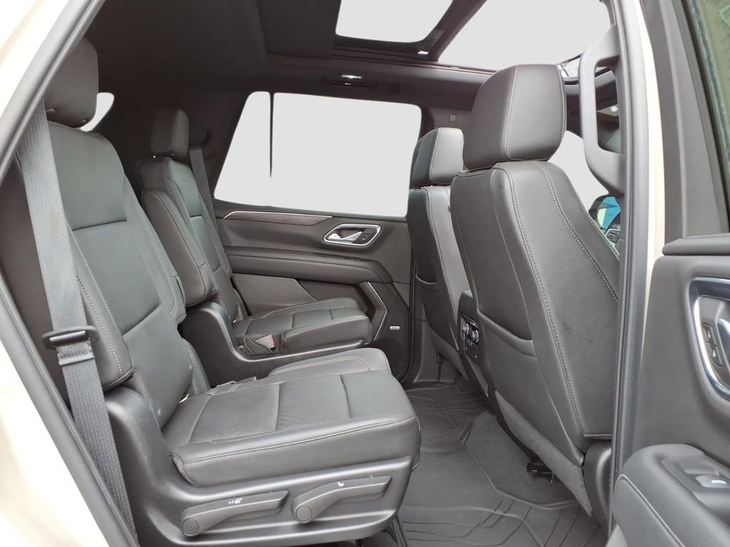 Used 2022 Chevrolet Tahoe Z71 w/ Luxury Package image 12