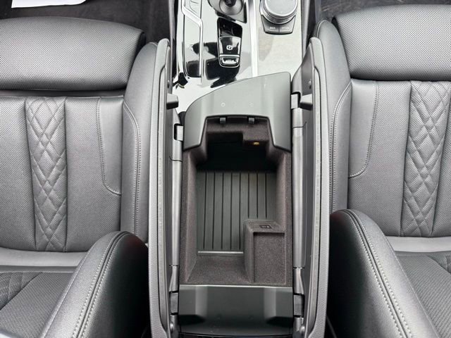 Used 2022 BMW 530i xDrive w/ Convenience Package image 41