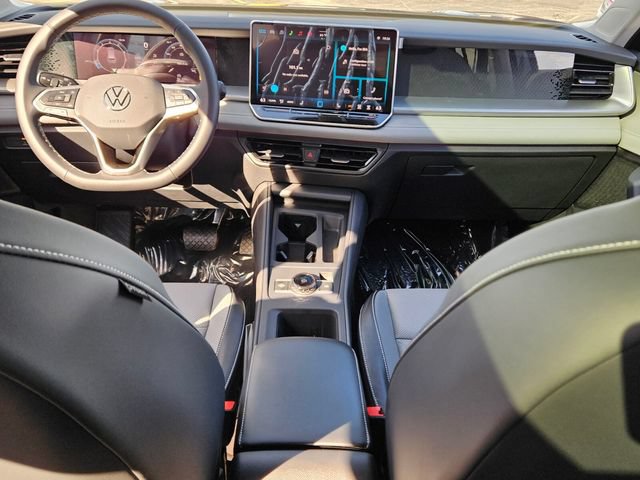 New 2026 Volkswagen Tiguan SE FWD image 8